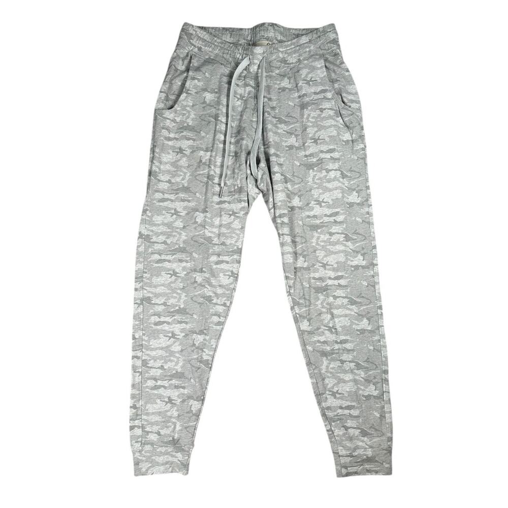 Tasc Performance Bamboo Brushed Varsity Joggers Womens Small Light Gray Camo